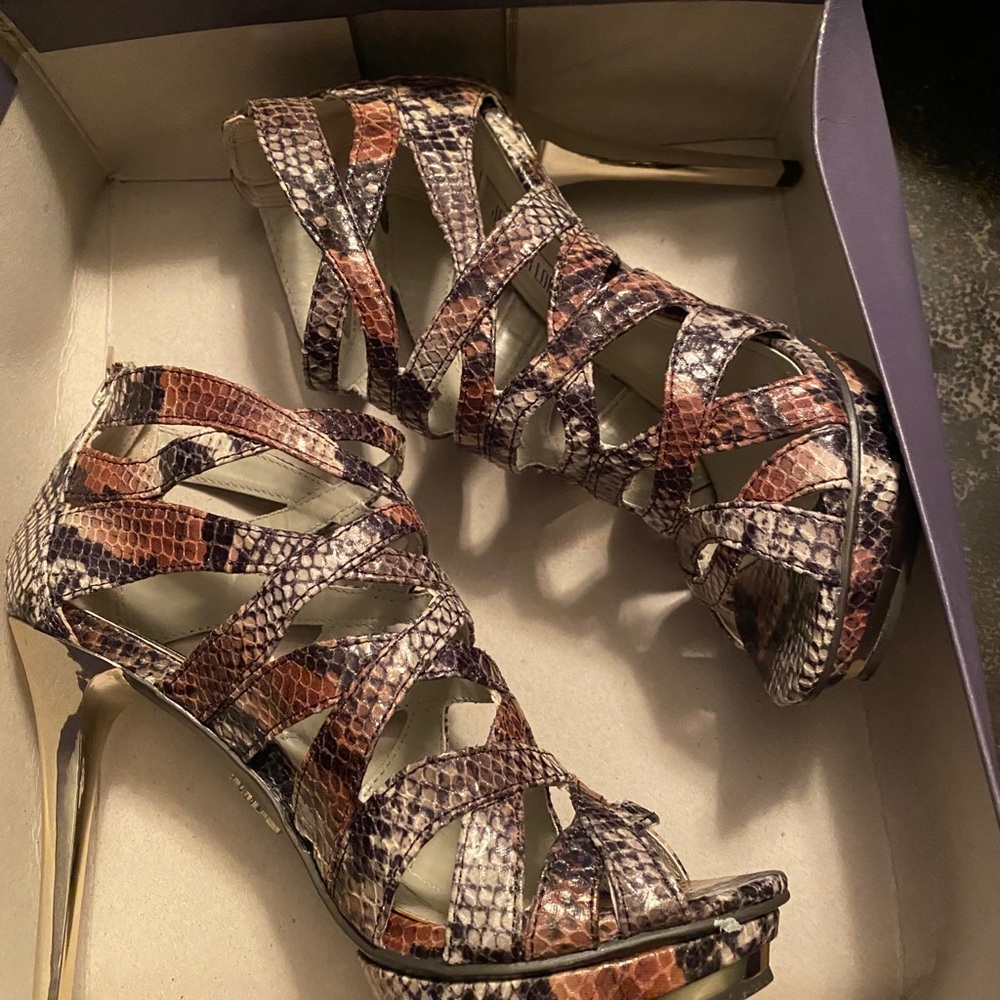 Jennifer Lopez heels